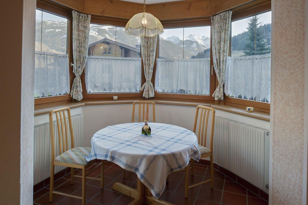 Haus Schoenegger Dorfgastein Quarto foto